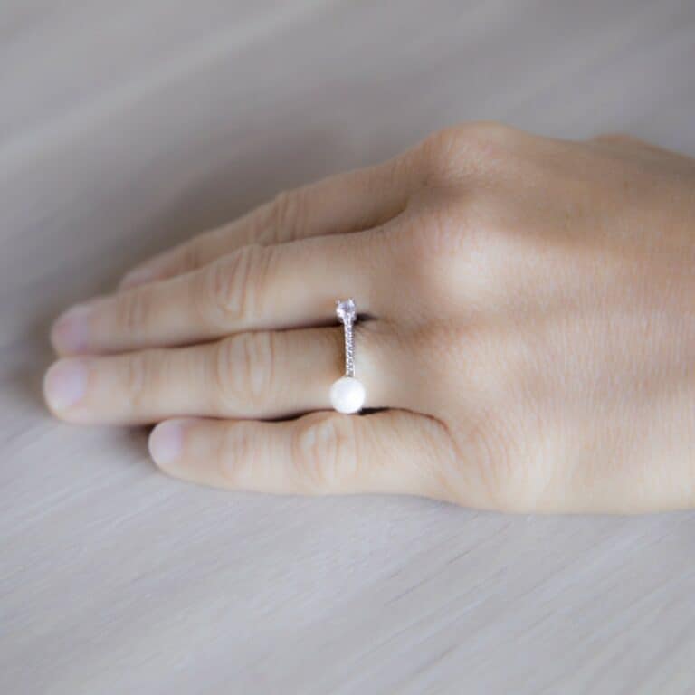 Votre Bague Femme Ajustable SEGMA Perle Strass