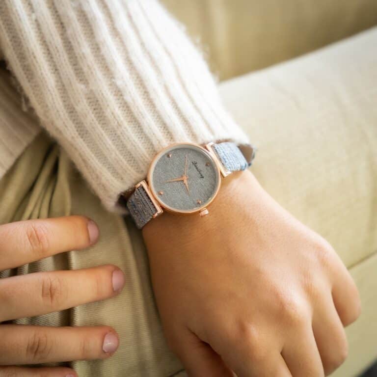 Montre Femme Gris Strass CHTIME