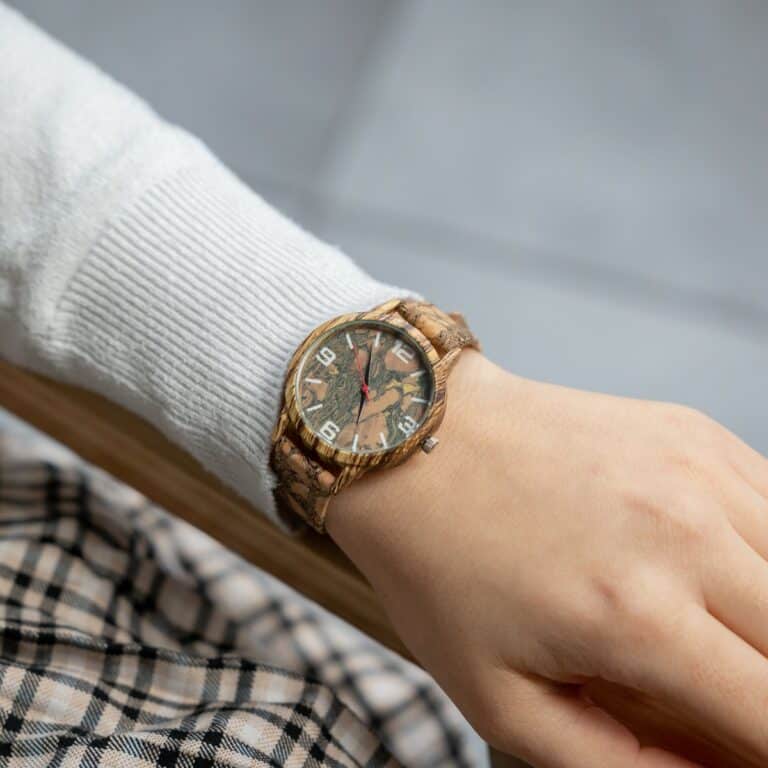 Montre Originale pour Femme en Liège CHTIME