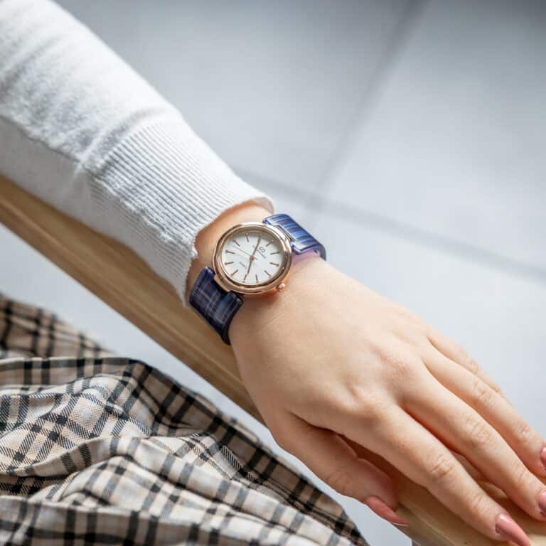 Belle Montre Femme Métal et Plastique Strass GIORGIO