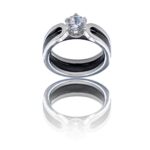 Coffret Bague Femme Trois en Une en Céramique Ornée Zirconium