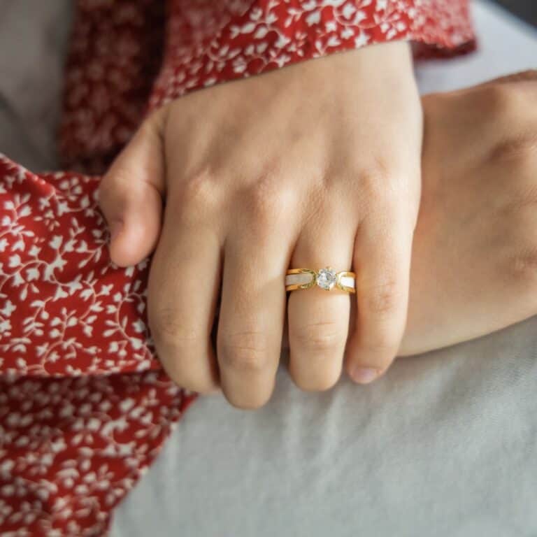 Coffret Bague Femme Originale Trois en Une Céramique Ornée Zirconium