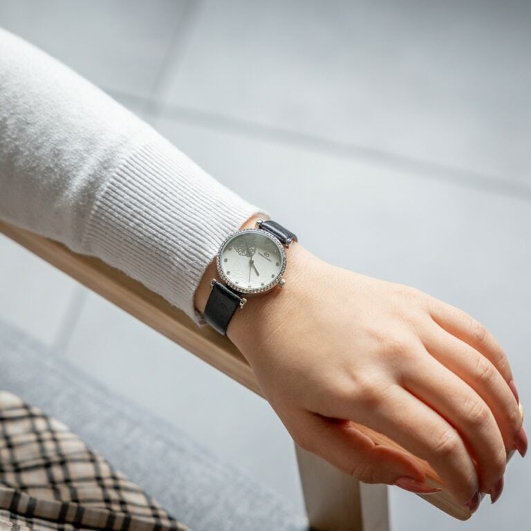 Jolie Montre Femme Noir GIORGIO