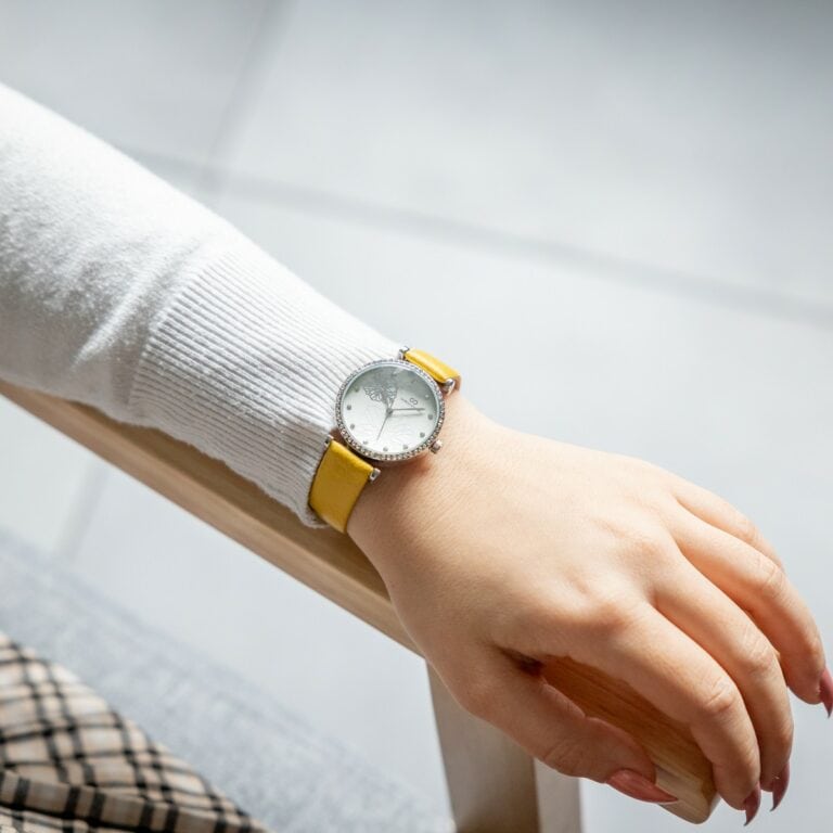 Montre Femme couleur Moutarde GIORGIO