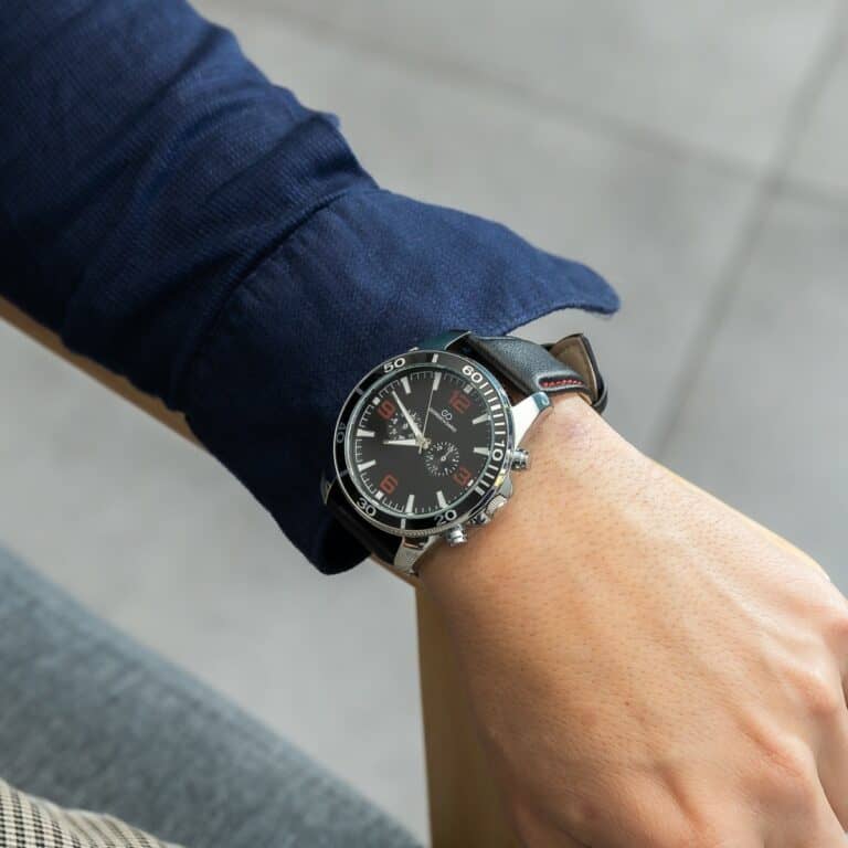 Jolie Montre pour Homme Noir GIORGIO