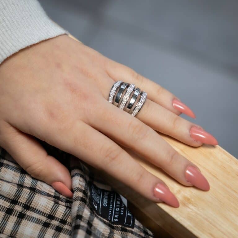 Bague de Femme Ornée avec Zirconium IRTA