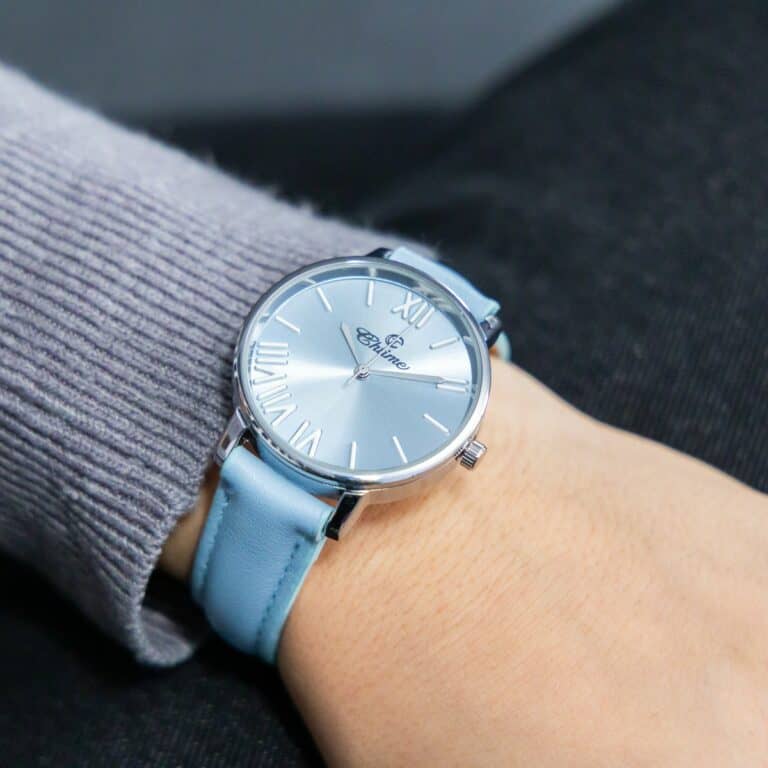 Montre Originale Femme au Bracelet Bleu CHTIME