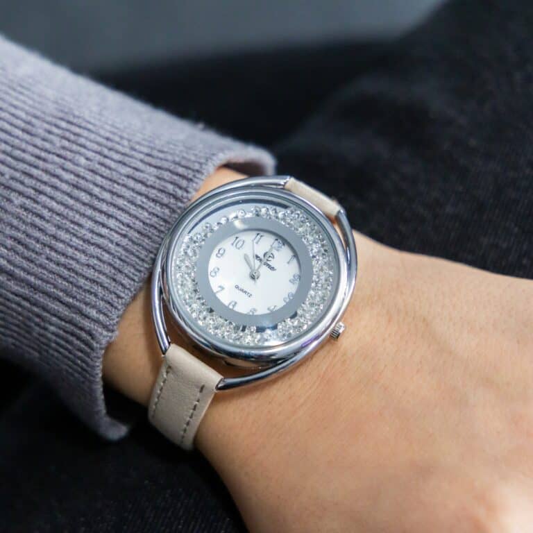 Montre Femme au Bracelet Crème CHTIME