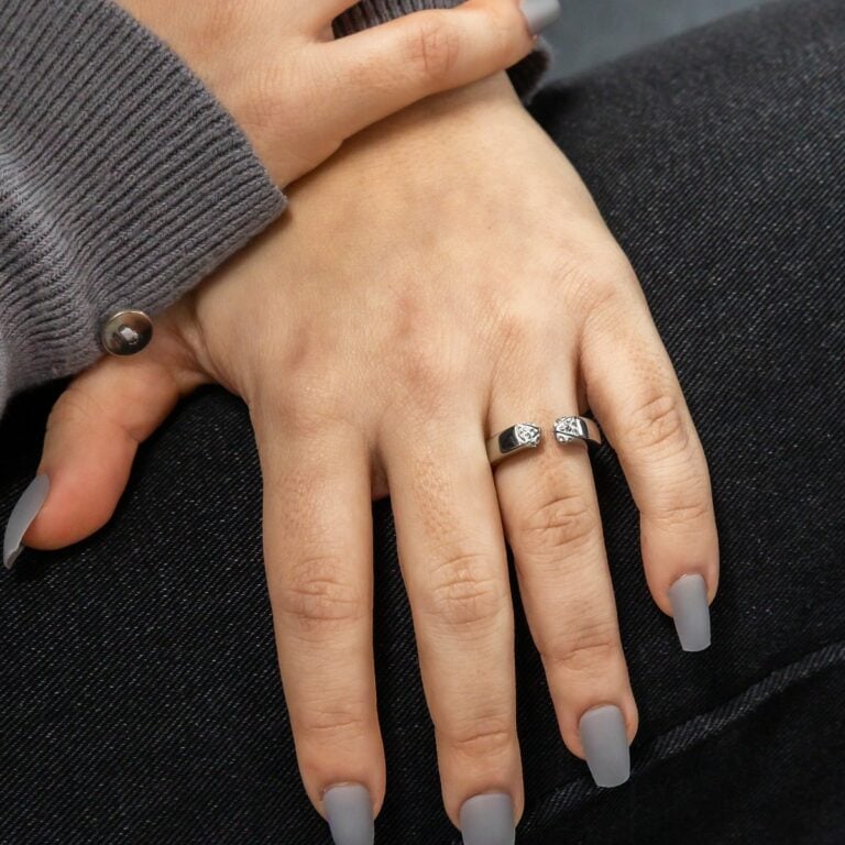 Superbe Bague Femme Acier Ornée Zirconium