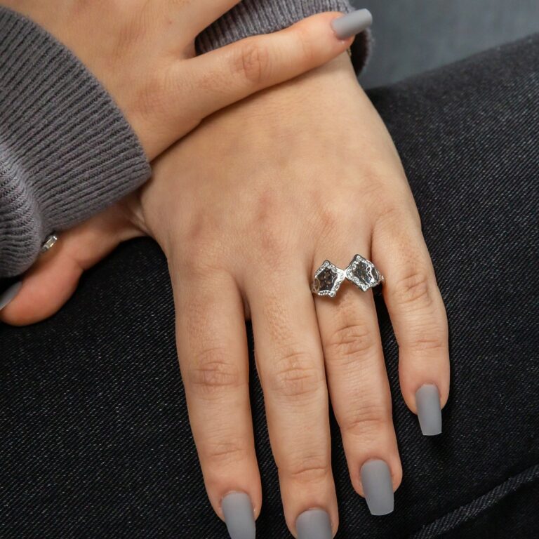 Bague pour Femme Acier Ornée avec Zirconium