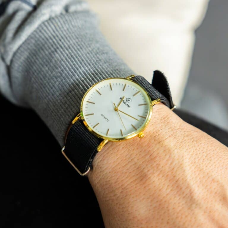 Montre Pas Chère Homme Tissu Noir CHTIME