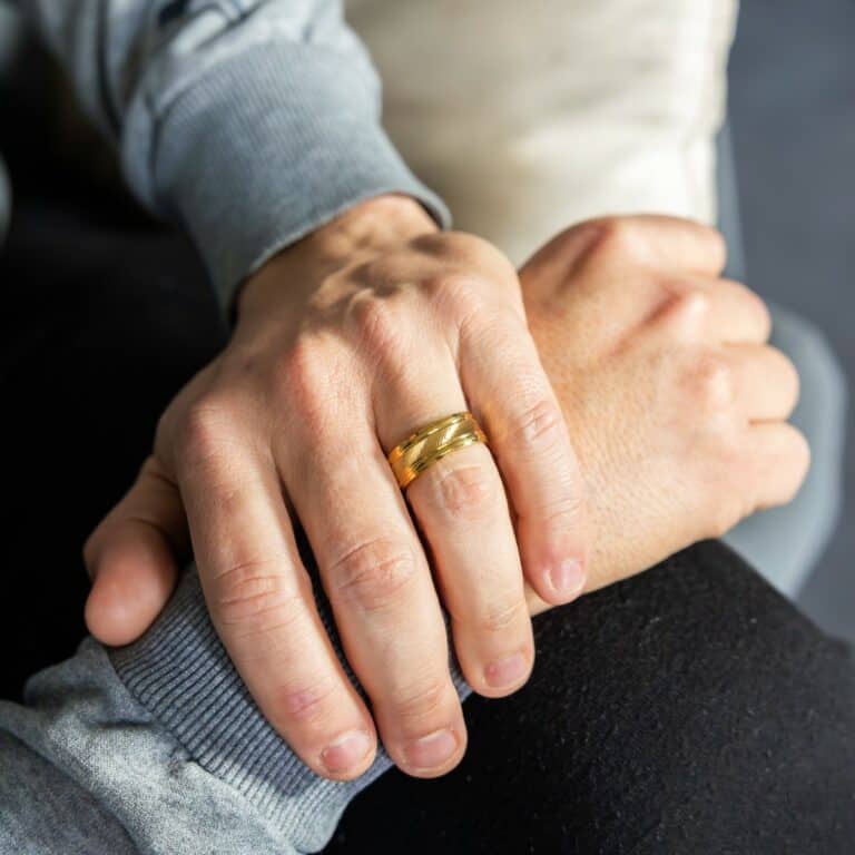 Très Belle Bague Anneau Homme Acier Doré