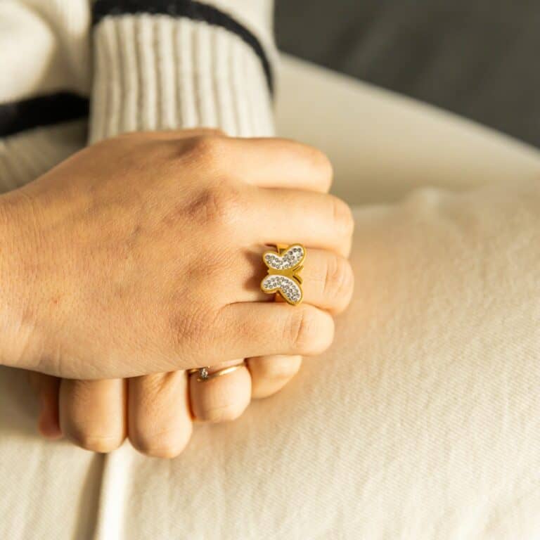 Bague Femme avec Papillon Acier Doré Ornée Zirconium