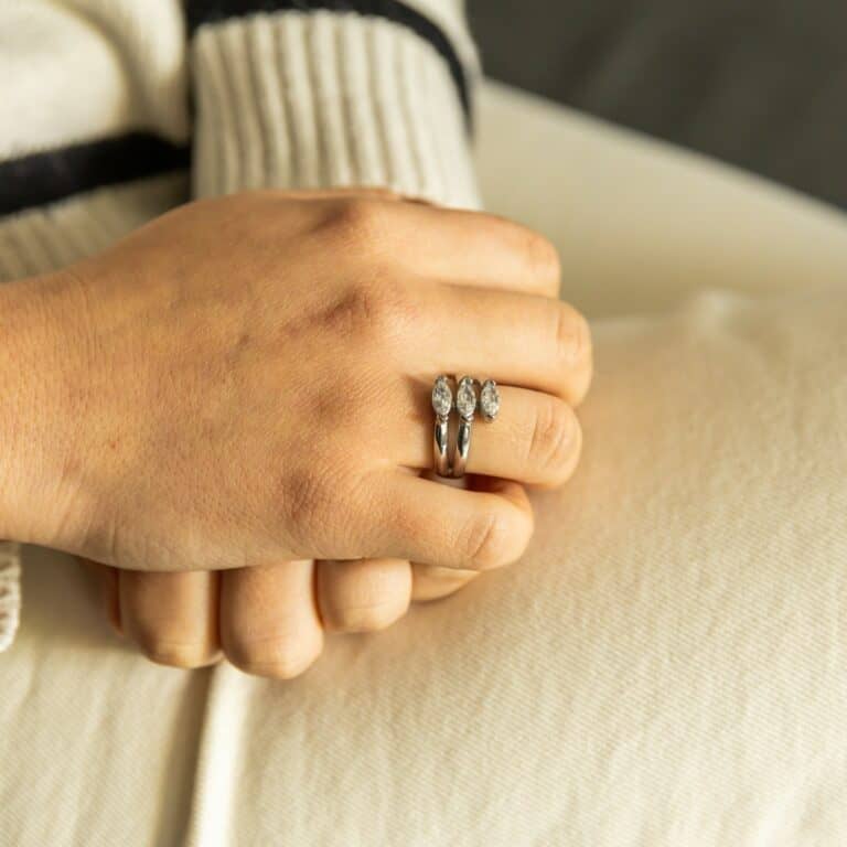 Bague Femme en Acier Ornée Zirconium