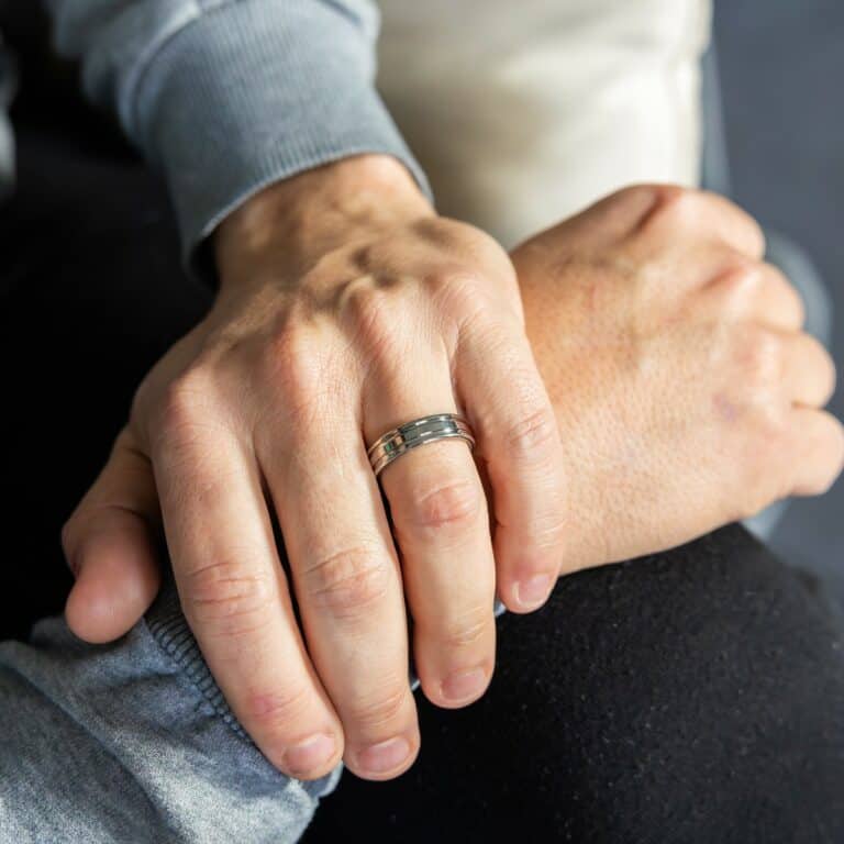Bague Femme Acier Ornée avec Zirconium