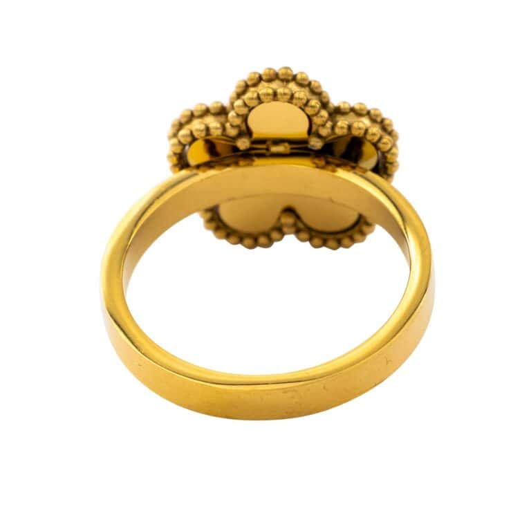 Bague Femme Pleine de Charme Métal Trèfle Rouge