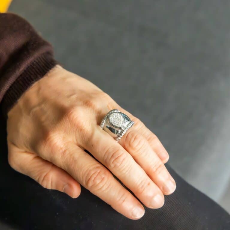Bague pour Femme en Métal Ornée avec Zirconium