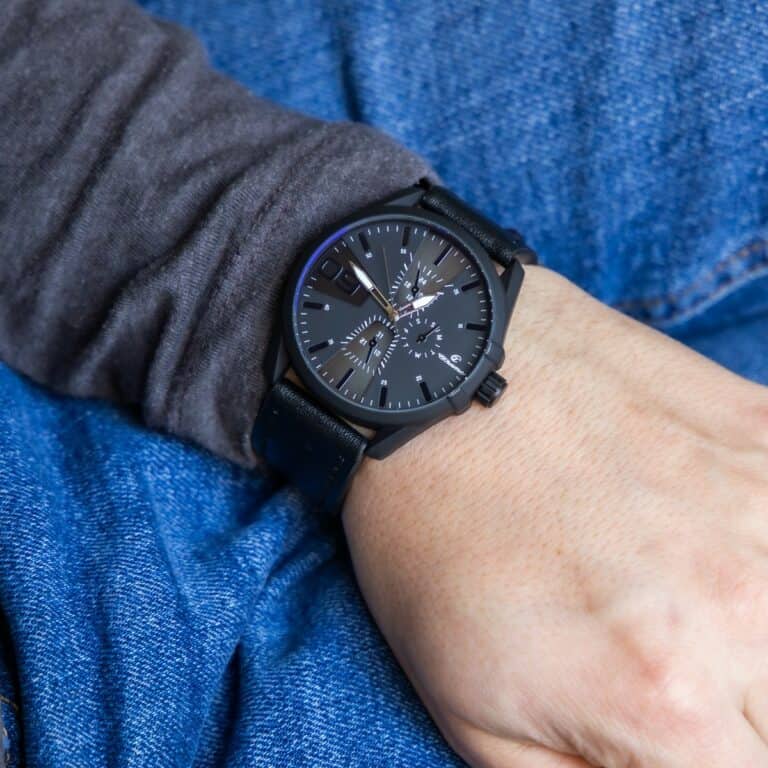 Montre Chic pour Homme Bracelet Noir CHTIME