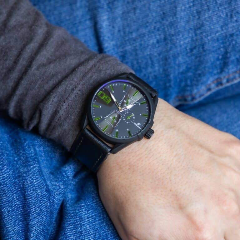 Montre Homme Stylée Bracelet Noir CHTIME